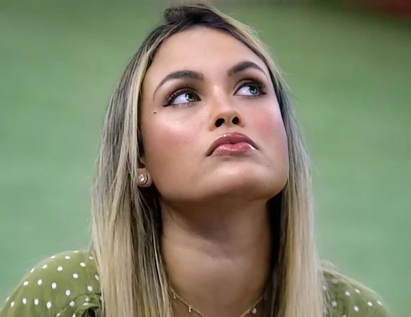 Sarah Andrade por Reprodução
