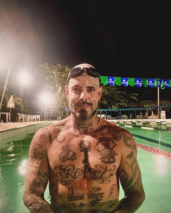 Tico Santa Cruz por Reprodução/Instagram