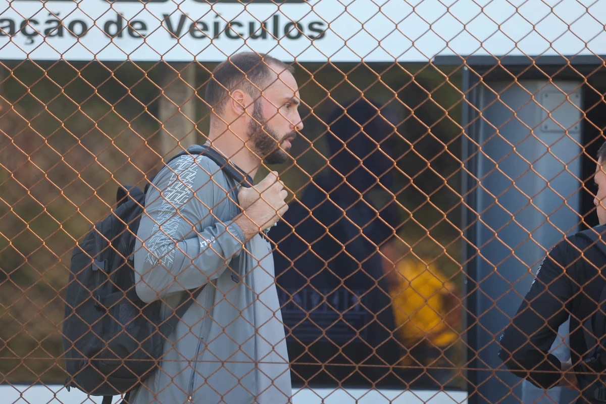Desembarque do Vitória em Salvador após derrota por 8 a 0  por Marina Silva/CORREIO
