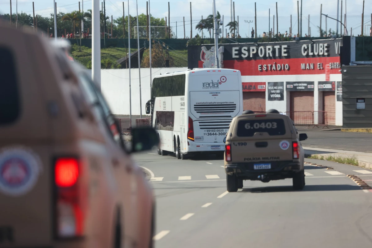 Desembarque do Vitória em Salvador após derrota por 8 a 0  por Marina Silva/CORREIO