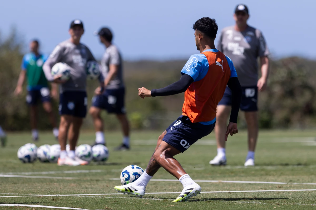 Elenco do Bahia treinando em preparação para encarar o Fluminense (26/8) por Rafael Rodrigues/EC Bahia