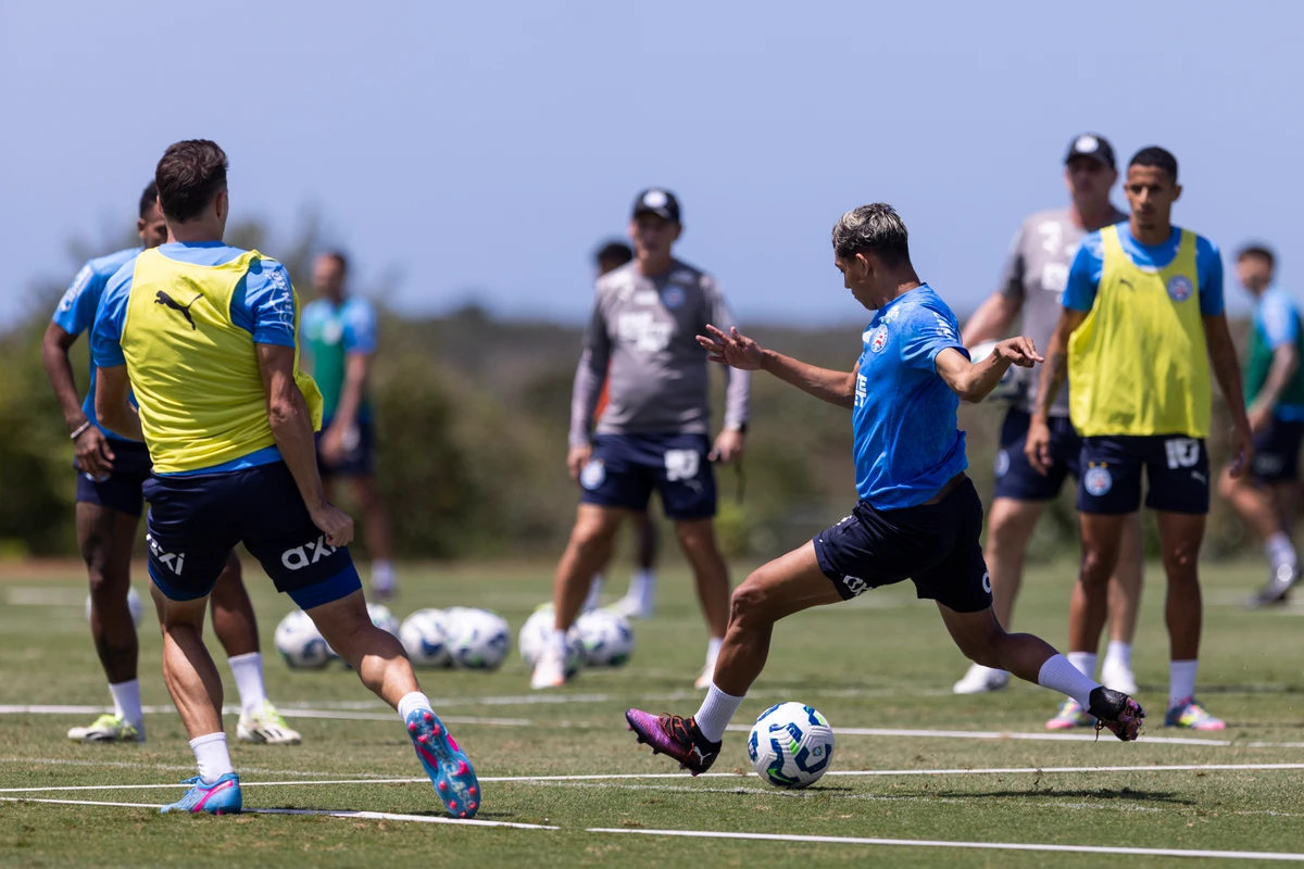 Elenco do Bahia treinando em preparação para encarar o Fluminense (26/8) por Rafael Rodrigues/EC Bahia
