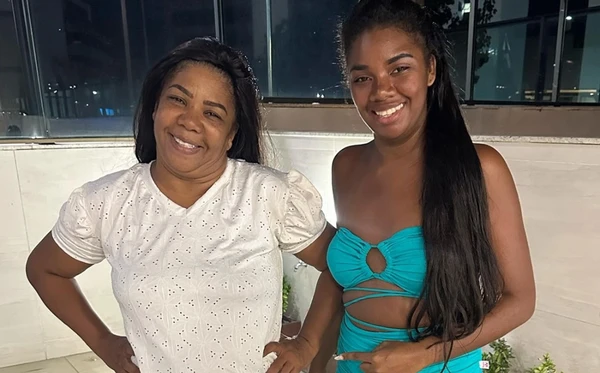 Elisângela Brito e Raquel Brito