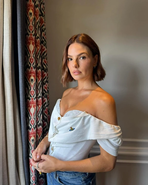 Isis Valverde (17 de fevereiro) por Reprodução/Instagram
