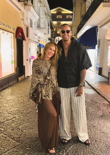 Leo e Lore em Capri, na Itália por Reprodução