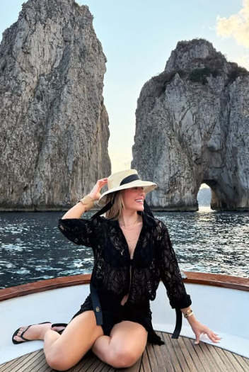 Leo e Lore em Capri, na Itália por Reprodução