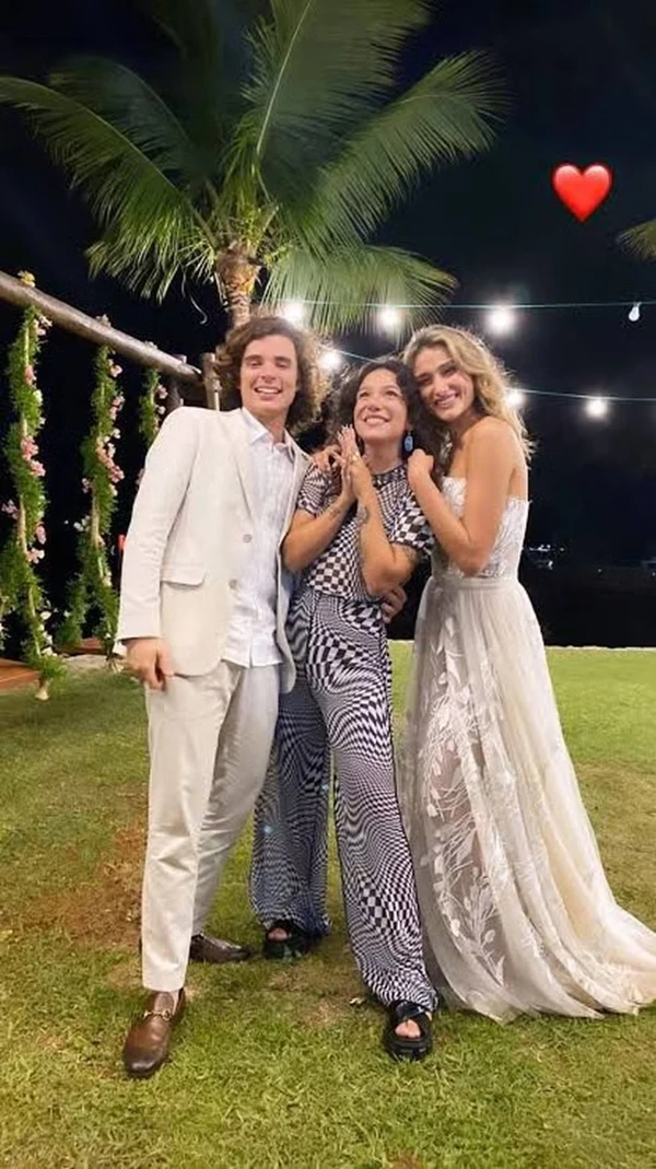 Priscilla cantou no casamento de Sasha e João Lucas por Reprodução/Instagram