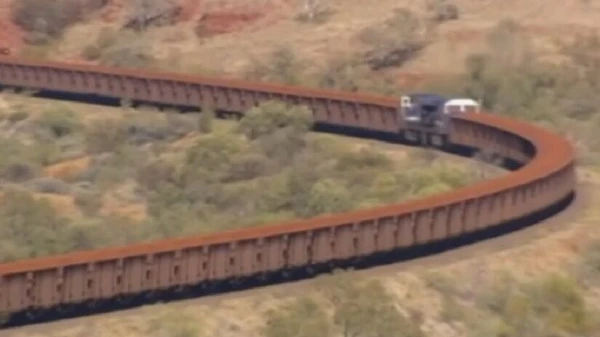 Trem da mineradora australiana  BHP 3143 por Reprodução/YouTube