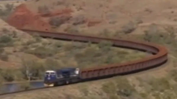 Trem da mineradora australiana  BHP 3143 por Reprodução/YouTube
