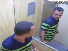 Imagem - Zelador suspeito de atear fogo em prédio no Rio Vermelho recebe alta