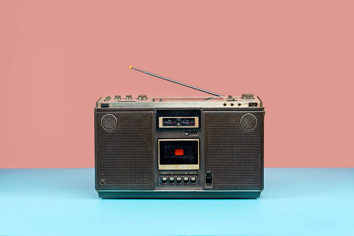 50% dos brasileiros consideram o rádio um dos meios mais confiáveis, diz pesquisa