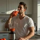 Imagem - Veja como preparar o suco mais saudável do mundo com ingrediente que você usa no almoço