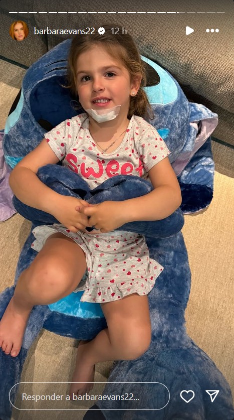 Ayla, filha de Bárbara Evans por Reprodução