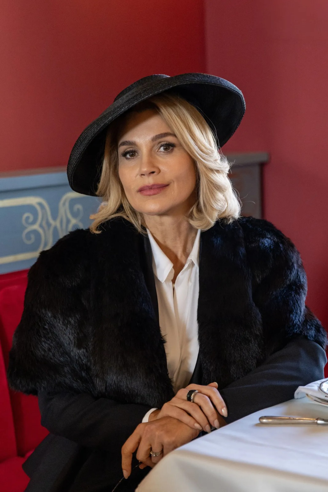 Flávia Alessandra é Sandra em "Êta Mundo Melhor!"  por Divulgação/Globo - Angélica Goudinho