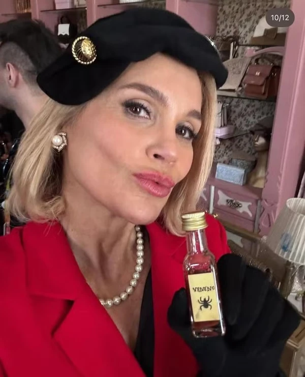Flávia Alessandra voltará como Sandra em Êta Mundo Melhor! por Reprodução/Instagram