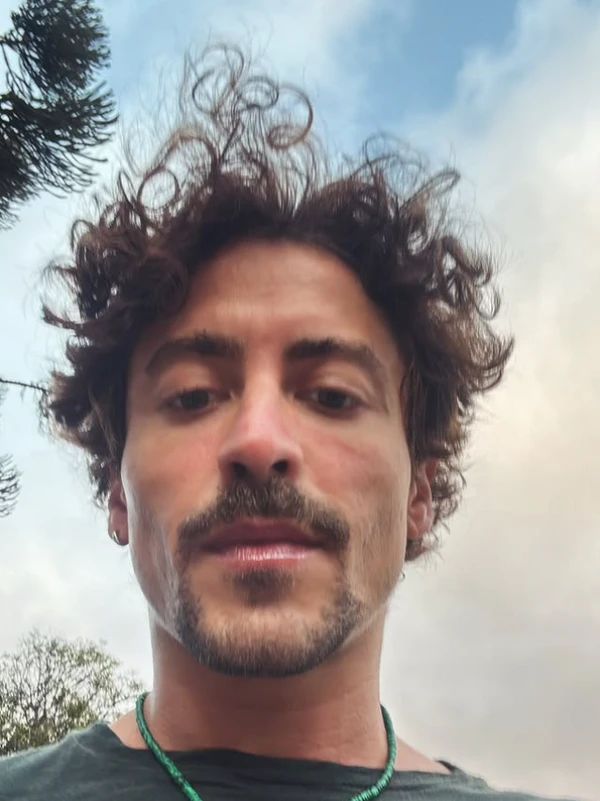 Jesuíta Barbosa por Reprodução / Instagram