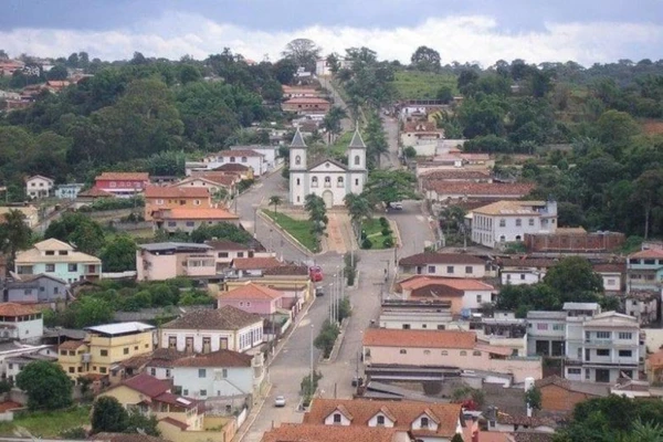 Lagoa Dourada 