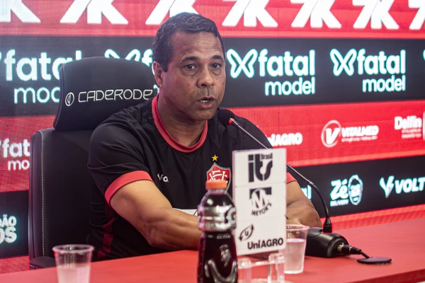 Rodrigo Chagas em entrevista coletiva 