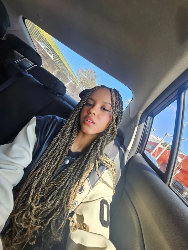 Samara Siqueira por Reprodução/Instagram