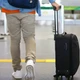 Imagem - Adeus às malas com rodinhas: descubra a opção que pode substituí-las nas viagens