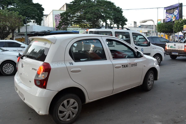 A Semob divulgou as novas regras para o curso para taxista em Feira de Santana