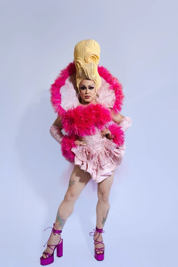 Aysha Pink por Divulgação