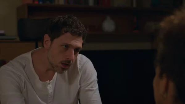 Leonardo (Guilherme Magon) em 'Vale Tudo' por Reprodução