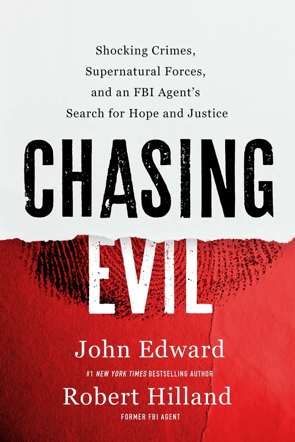 Livro "Chasing Evil: Shocking Crimes, Supernatural Forces, and an FBI Agent’s Search for Hope and Justice" por Reprodução 