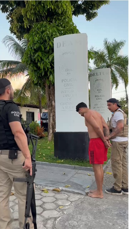 Lucas Alves Costa, de 30 anos, foi preso em Porto Seguro por Reprodução