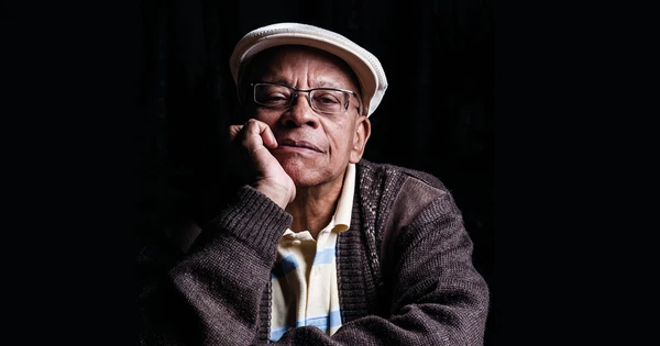 Nei Lopes, compositor e pesquisador por Leo Ramos Chaves/Divulgação