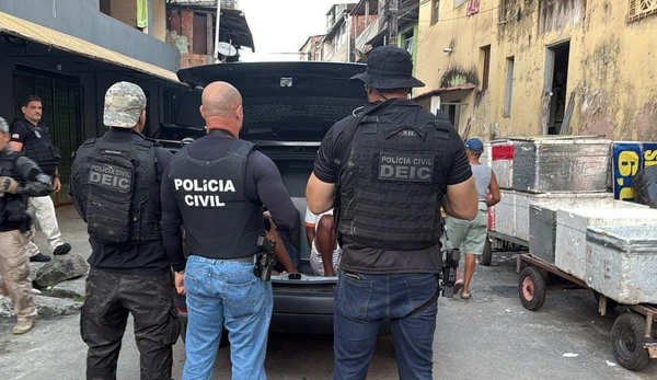 Polícia Civil prende irmãos em desmanche de motos