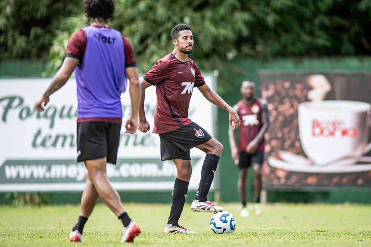 Segundo treino do Vitória sob as ordens de Rodrigo Chagas por Victor Ferreira/EC Vitória