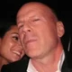 Imagem - Esposa de Bruce Willis confirma internação do ator e diz que ele já não fala nem se reconhece