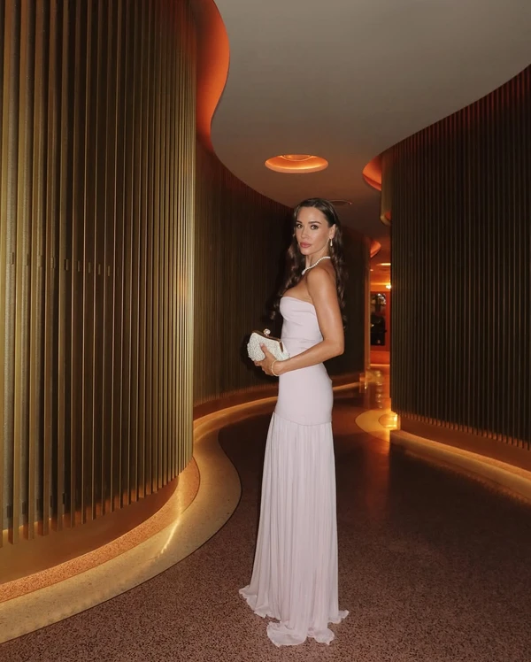 Christa B. Allen por Reprodução/Instagram