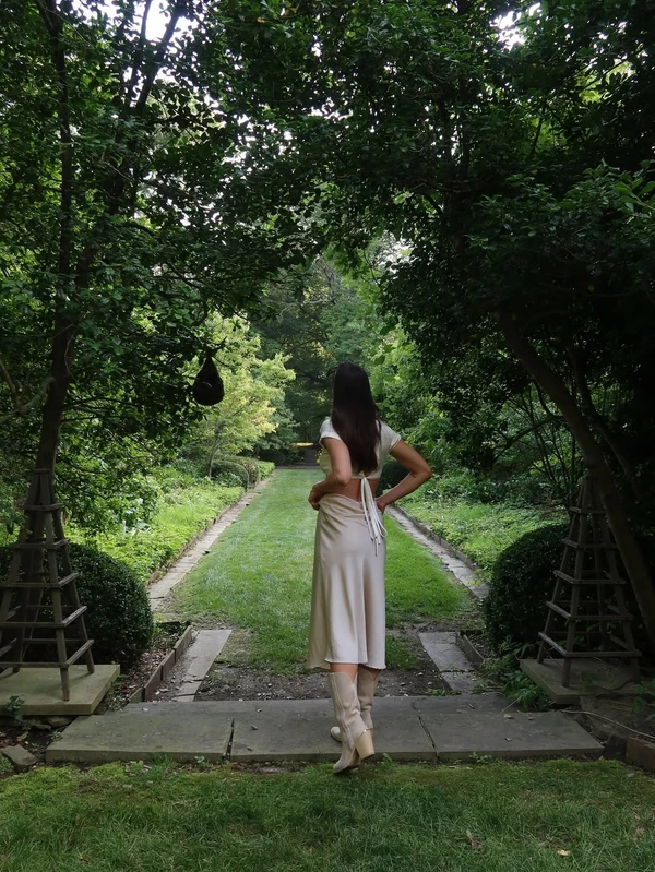 Christa B. Allen por Reprodução/Instagram