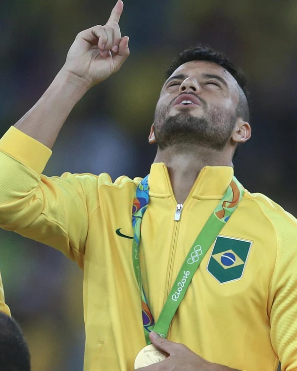 Felipe Anderson atuando pela seleção brasileira, em 2016 por Reprodução/ Redes sociais