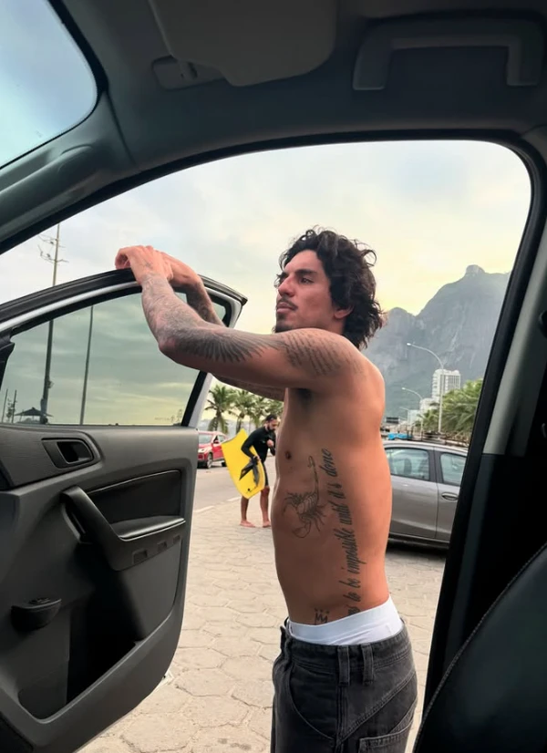 Gabriel Medina por Reprodução | Redes Sociais