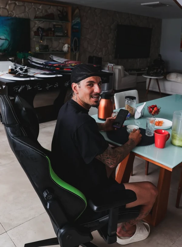 Gabriel Medina por Reprodução | Redes Sociais