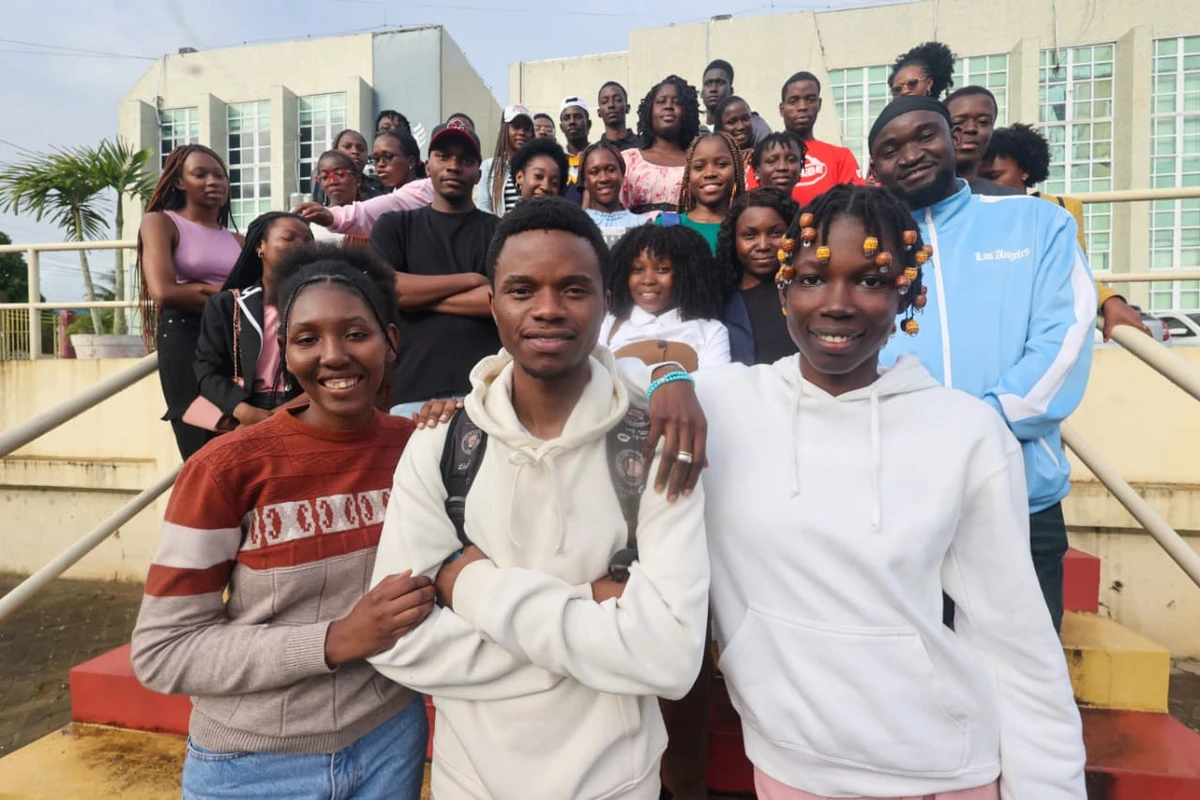 Localizada em São Francisco do Conde, a 80 km de Salvador, a Unilab vem recebendo centenas de jovens africanos, membros desses e outros povos, que vêm ao Brasil para estudar