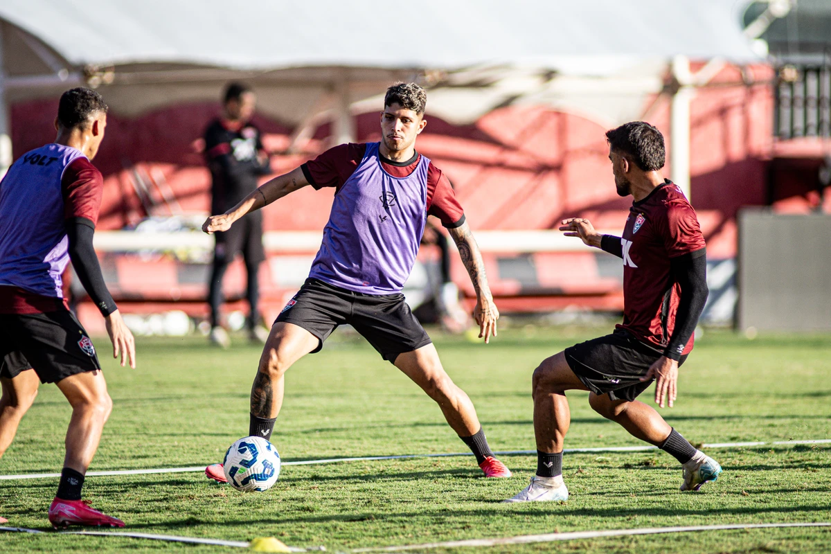 Quarta sessão de treino do Vitória sob as ordens de Rodrigo Chagas por Victor Ferreira/EC Vitória