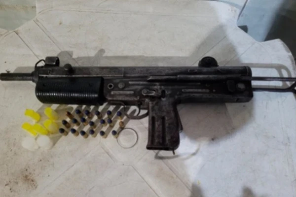 Arma apreendida com menor