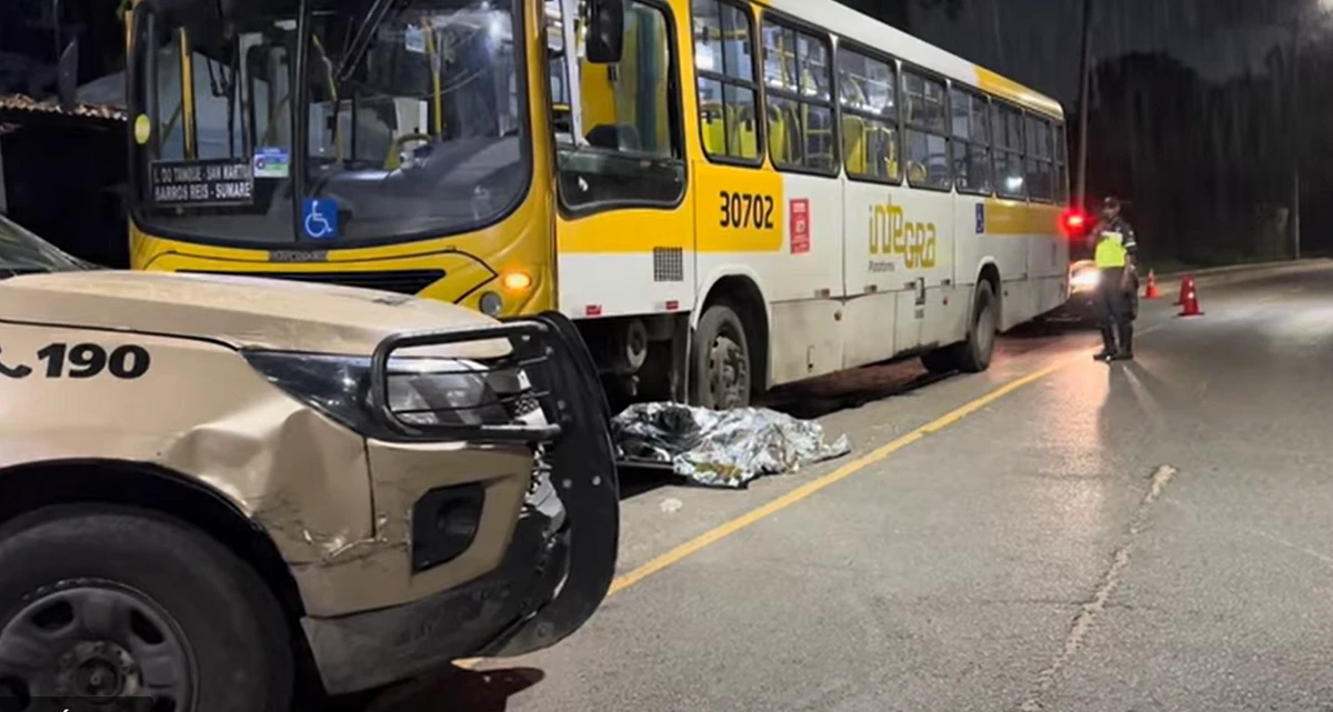 Motorista bateu contra ônibus