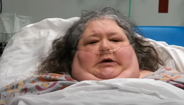 Sua avó, uma das responsáveis por cuidar de Joyce, a alimentava em excesso e causou seu aumento de peso acelerado por Reprodução/TLC