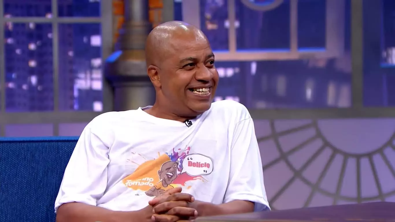 Toninho Tornado, comediante famoso por criar o bordão "calabreso" por Reprodução