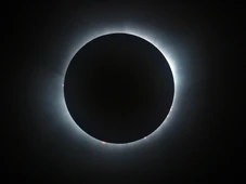Imagem - Sol ficará escondido por 6 minutos no maior eclipse solar do século; saiba quando será
