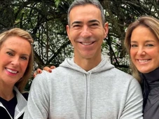 Imagem - Casado com Ticiane Pinheiro e genro da eterna ‘Garota de Ipanema’: conheça família de César Tralli
