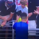 Imagem - CEO milionário rouba de criança boné autografado por tenista no US Open