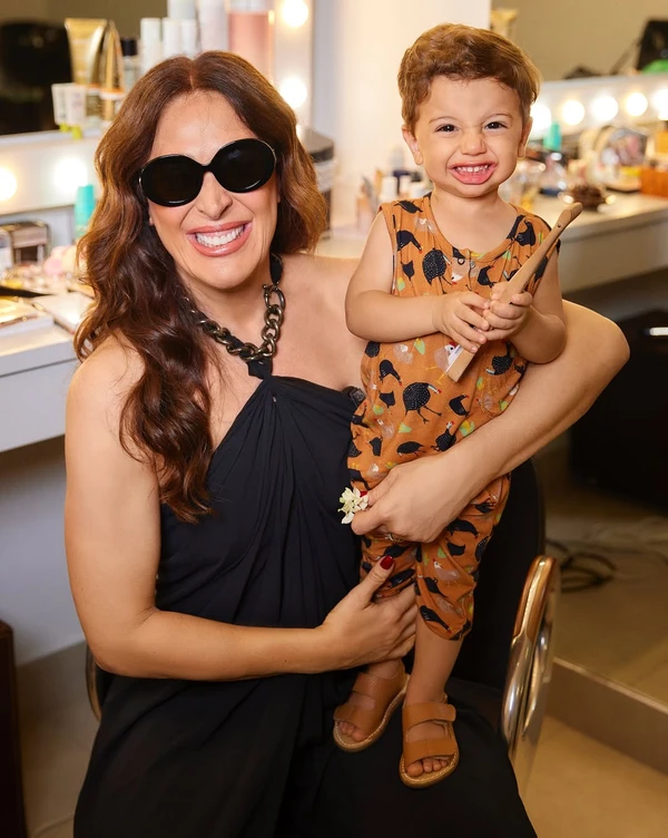 Claudia Raia  e Luca por Reprodução/Instagram