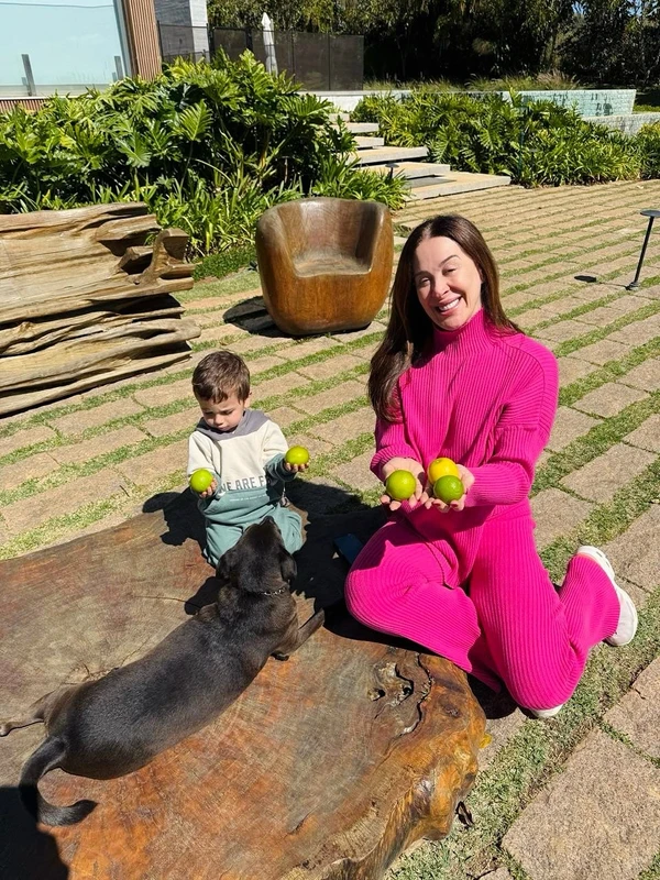 Claudia Raia  e Luca por Reprodução/Instagram