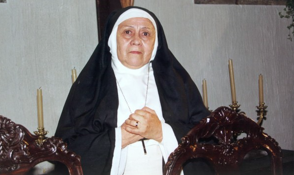 Ilva Niño que interpretou a Irmã Teresa, uma freira, morreu aos 90 anos, em 2024, por falência múltipla dos órgãos por Reprodução | Globo